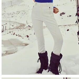 Free People Chill Factor Leggings. NWT. White black combo